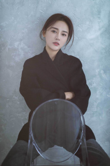 《漂亮的女邻居》三级